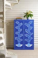 Load image into Gallery viewer, Annie Sloan Chalk Paint® - Frida Blue