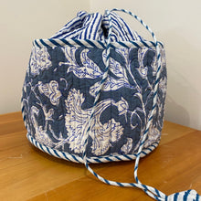 Load image into Gallery viewer, Dilly Bag