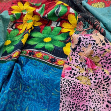 Load image into Gallery viewer, Vintage Kantha Quilt K30