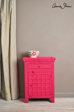 Load image into Gallery viewer, Annie Sloan Chalk Paint® - Capri Pink
