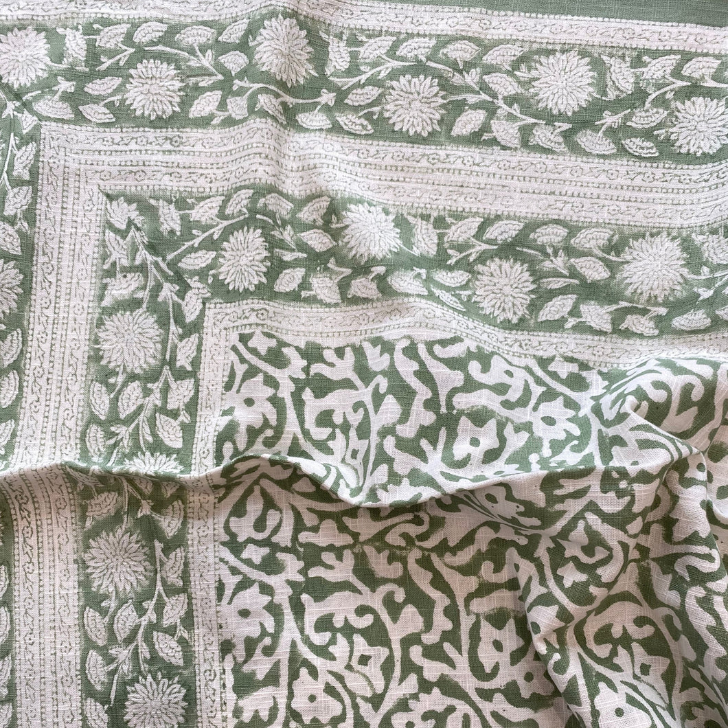 Tablecloth  6 seater - elegant green print on white